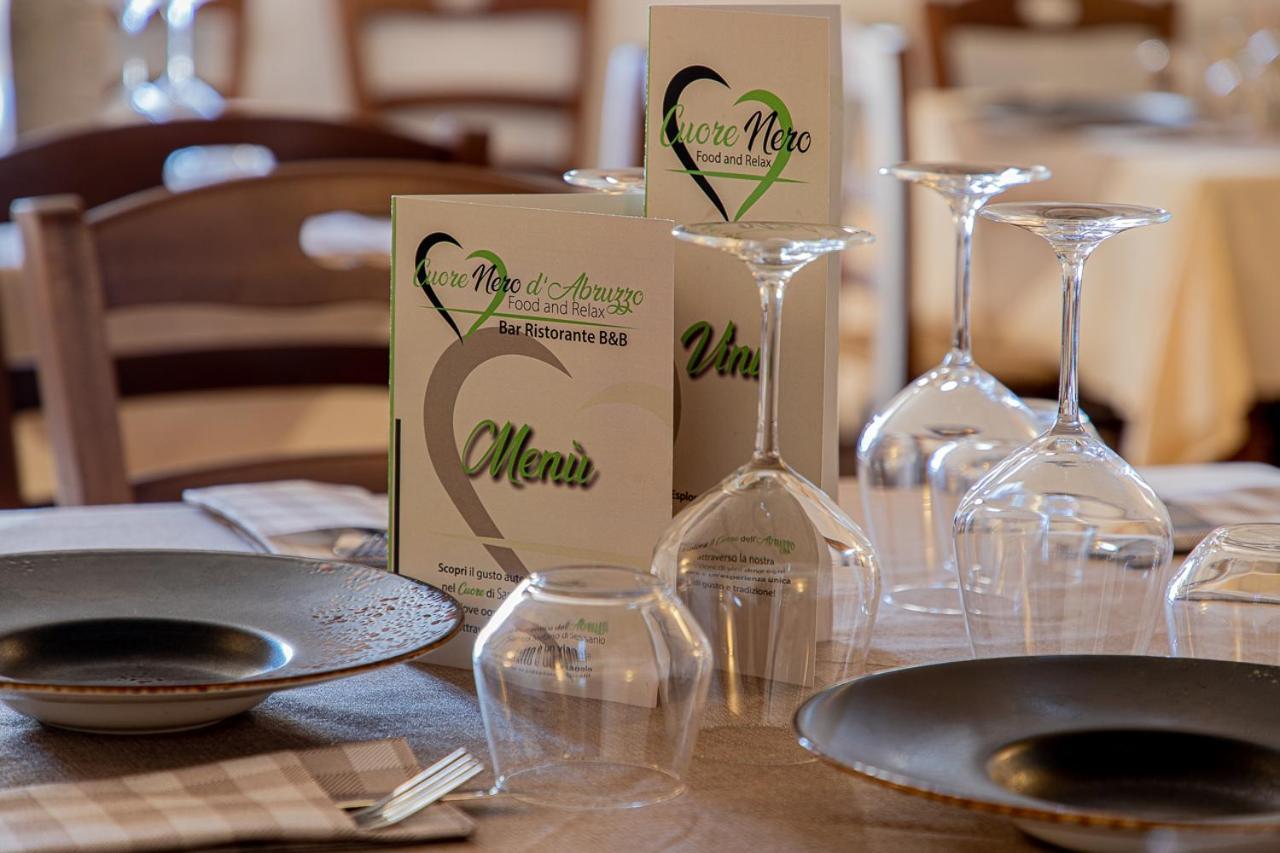 Cuore Nero Food And Relax Santo Stefano Di Sessanio Exterior photo